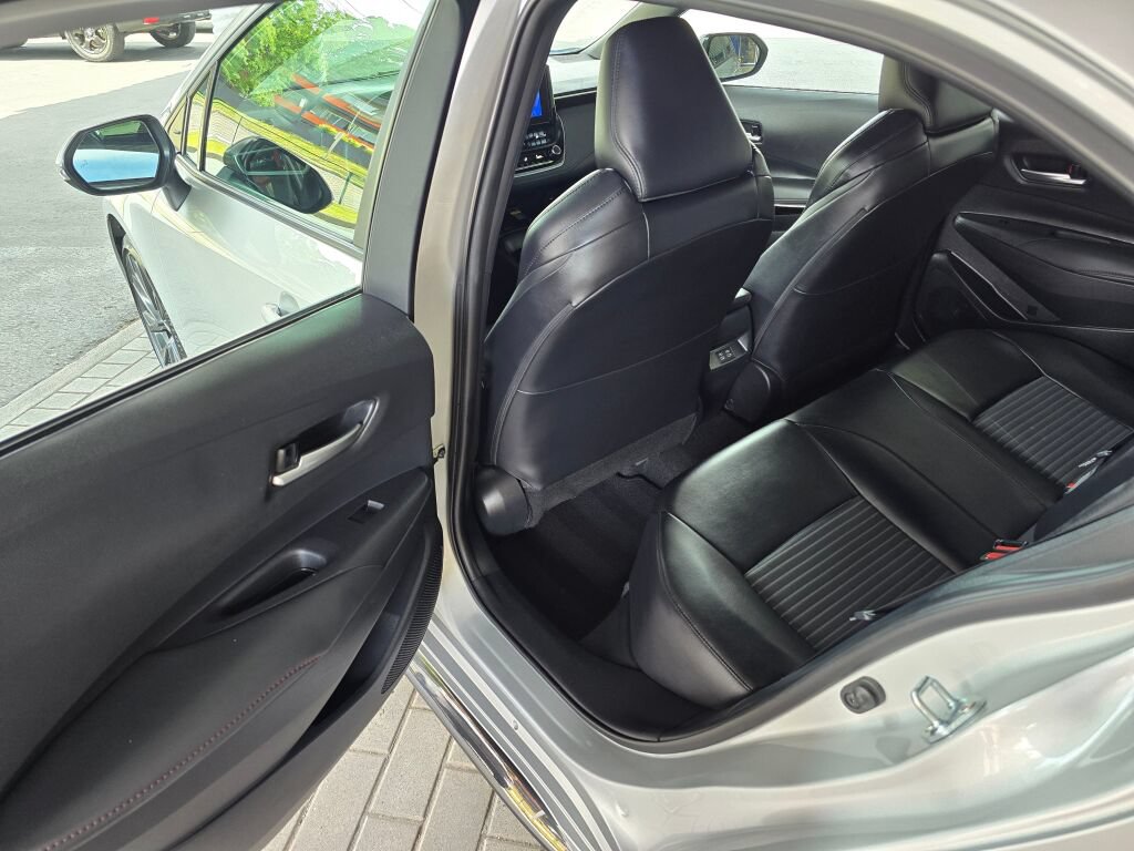 Used 2024 Toyota Corolla XSE FWD image 15