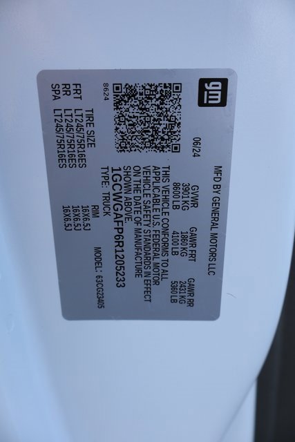 Used 2024 Chevrolet Express 2500 w/ Driver Convenience Package image 32