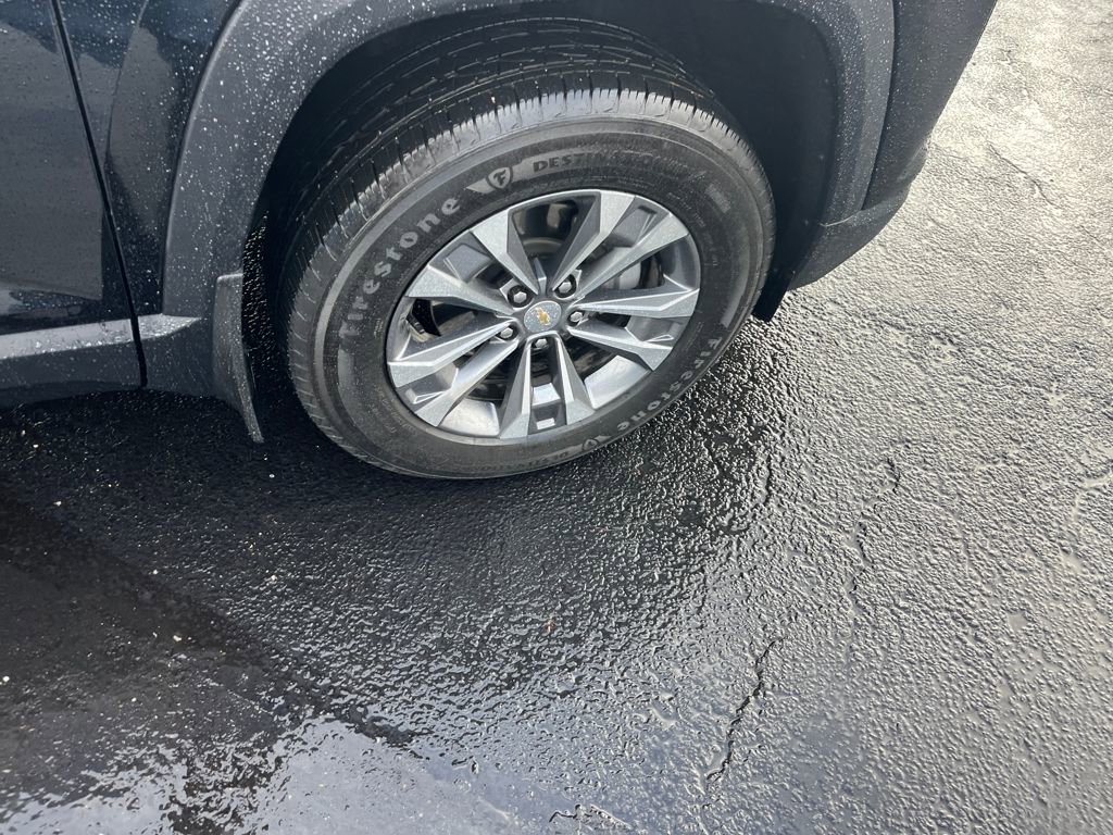 Used 2025 Chevrolet Equinox LT image 29