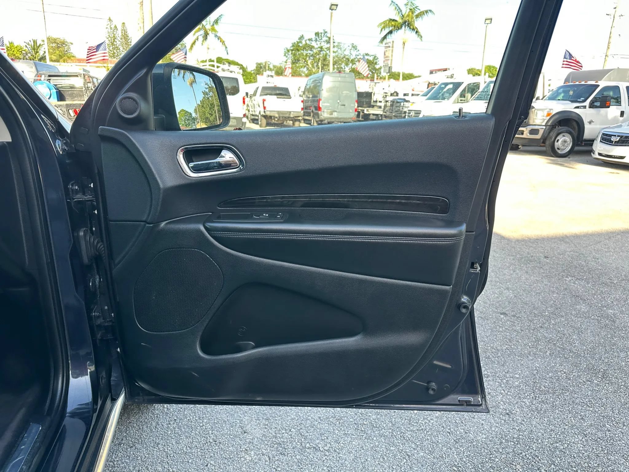 Used 2016 Dodge Durango Limited w/ Nav & Power Liftgate Group AWD/4WD image 18