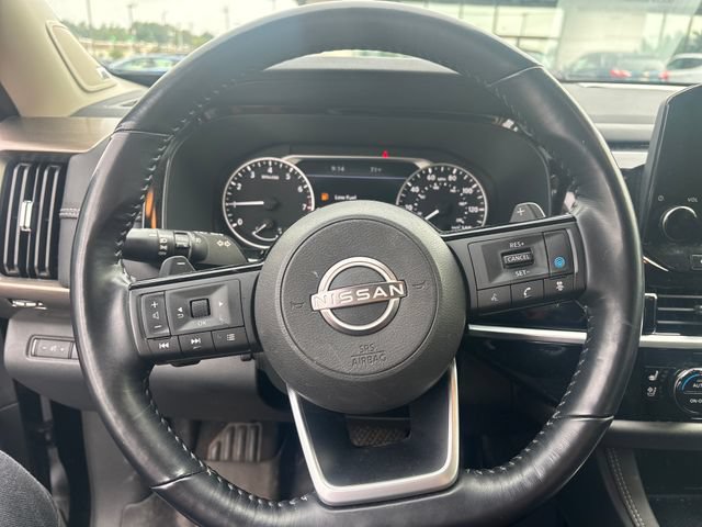 Used 2022 Nissan Pathfinder Platinum w/ Cargo Package AWD/4WD image 15