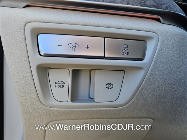 Used 2024 Genesis G80 image 29