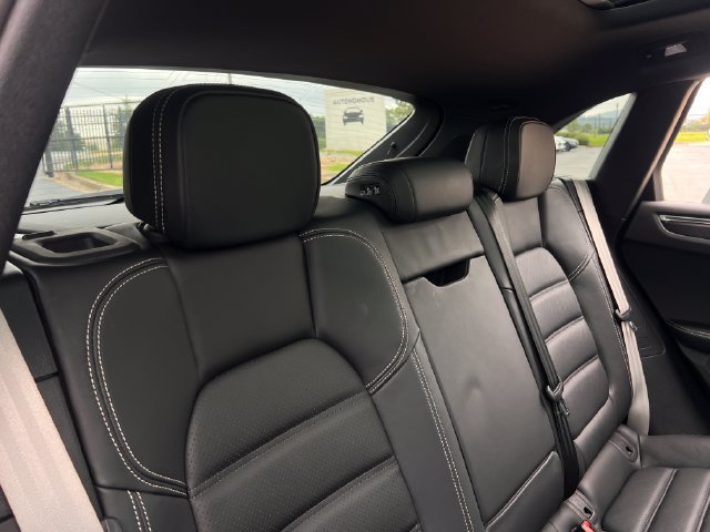 Used 2023 Porsche Macan GTS AWD/4WD image 30