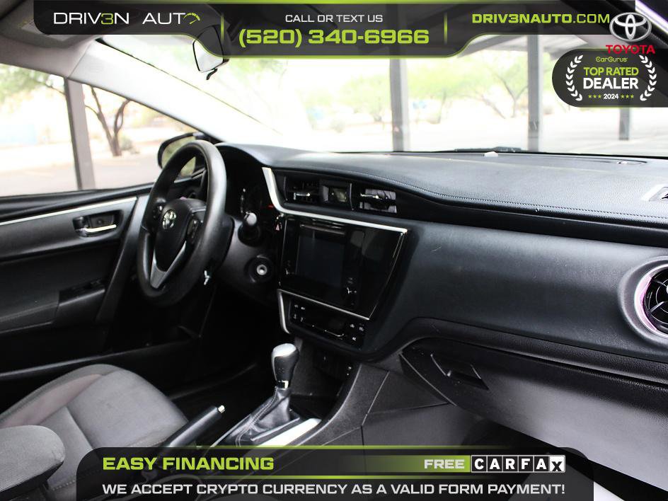 Used 2018 Toyota Corolla LE FWD image 17