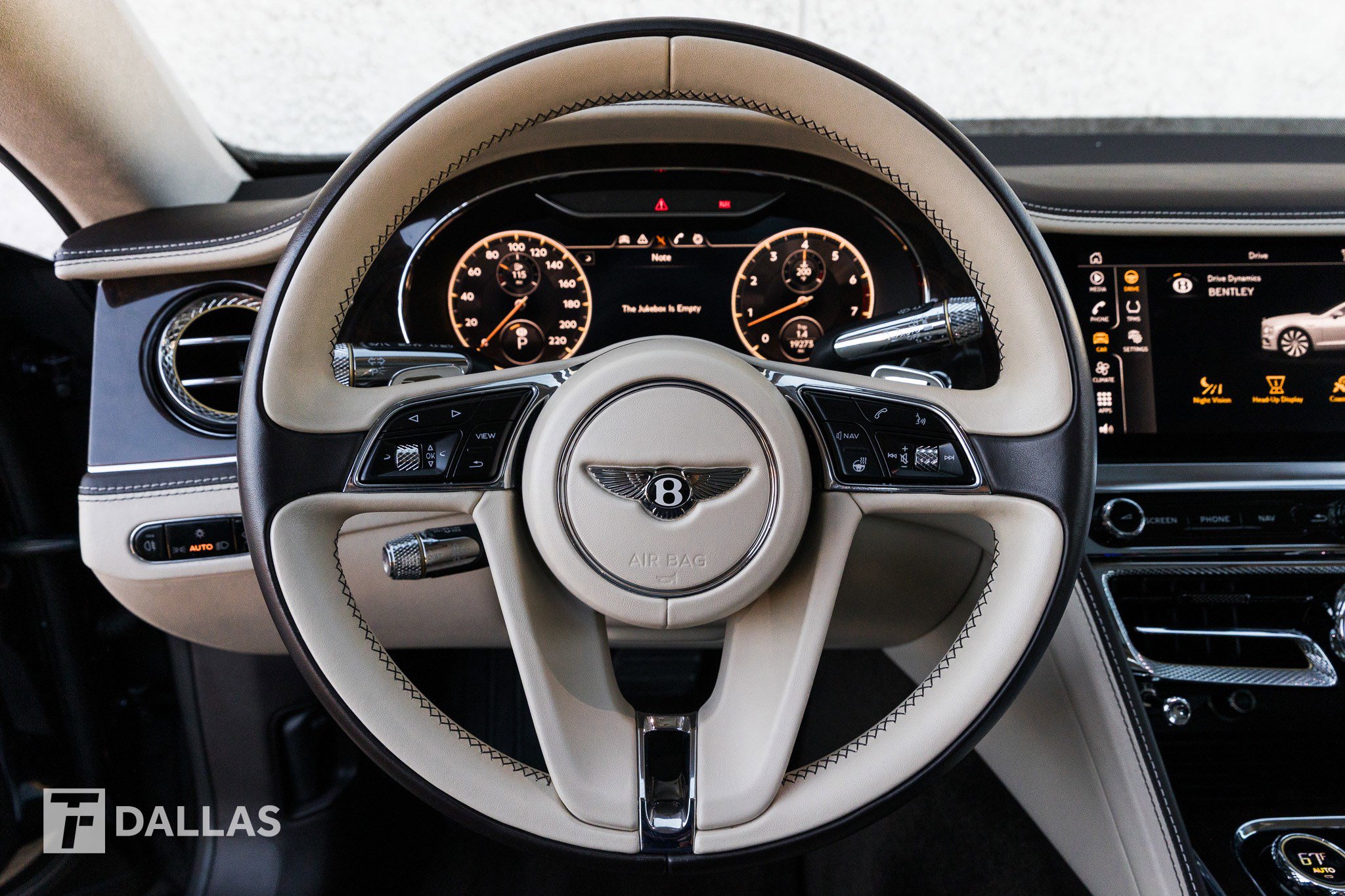 Used 2020 Bentley Flying Spur W12 image 27