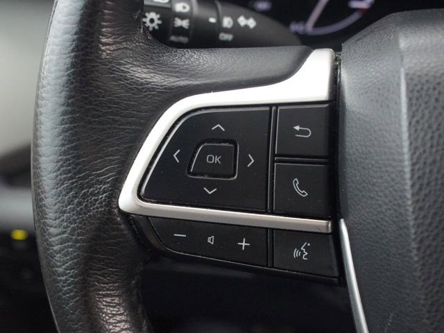 Used 2023 Toyota Sienna XLE image 10