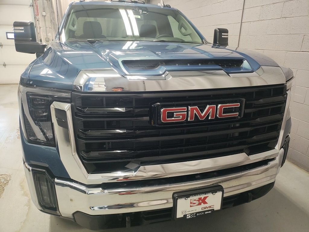 New 2026 GMC Sierra 2500 Pro w/ Convenience Package AWD/4WD image 6