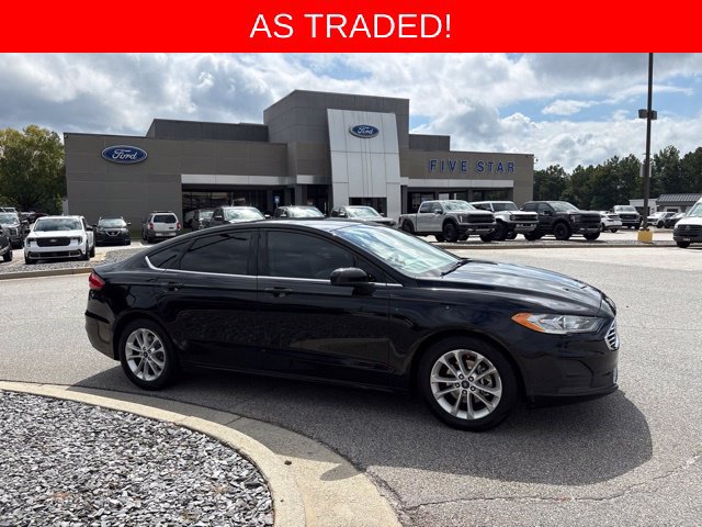 Used 2019 Ford Fusion SE FWD image 1