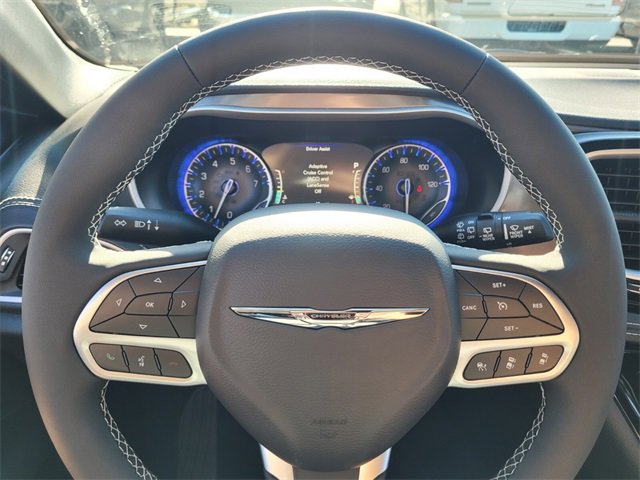 New 2026 Chrysler Pacifica Select image 26