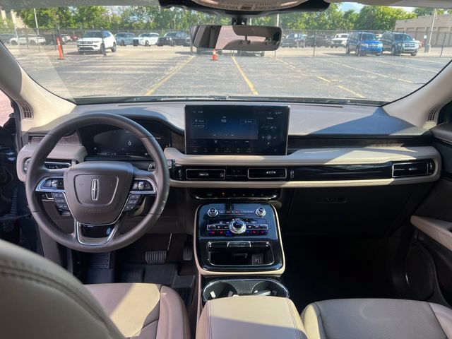 Certified 2023 Lincoln Nautilus Reserve AWD/4WD image 16