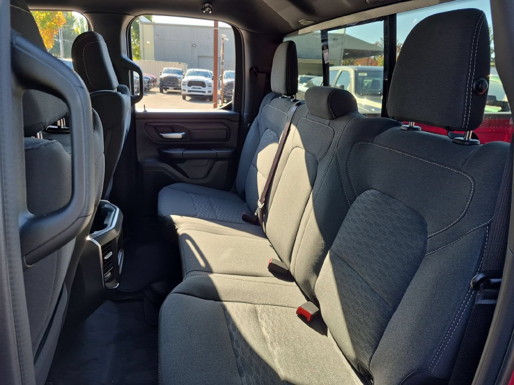 New 2026 RAM 1500 Express AWD/4WD image 14