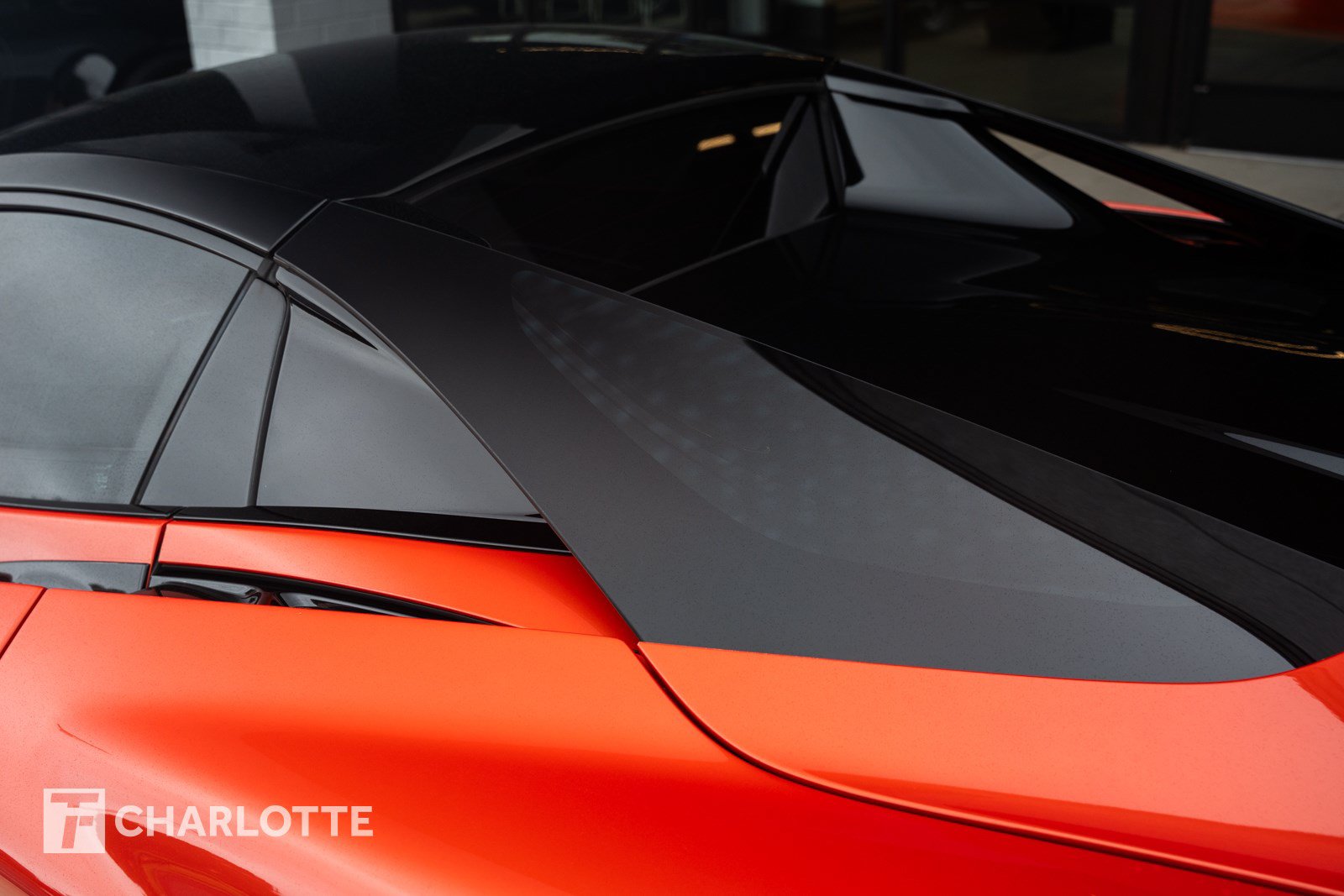 Used 2025 McLaren 750S Spider RWD image 10