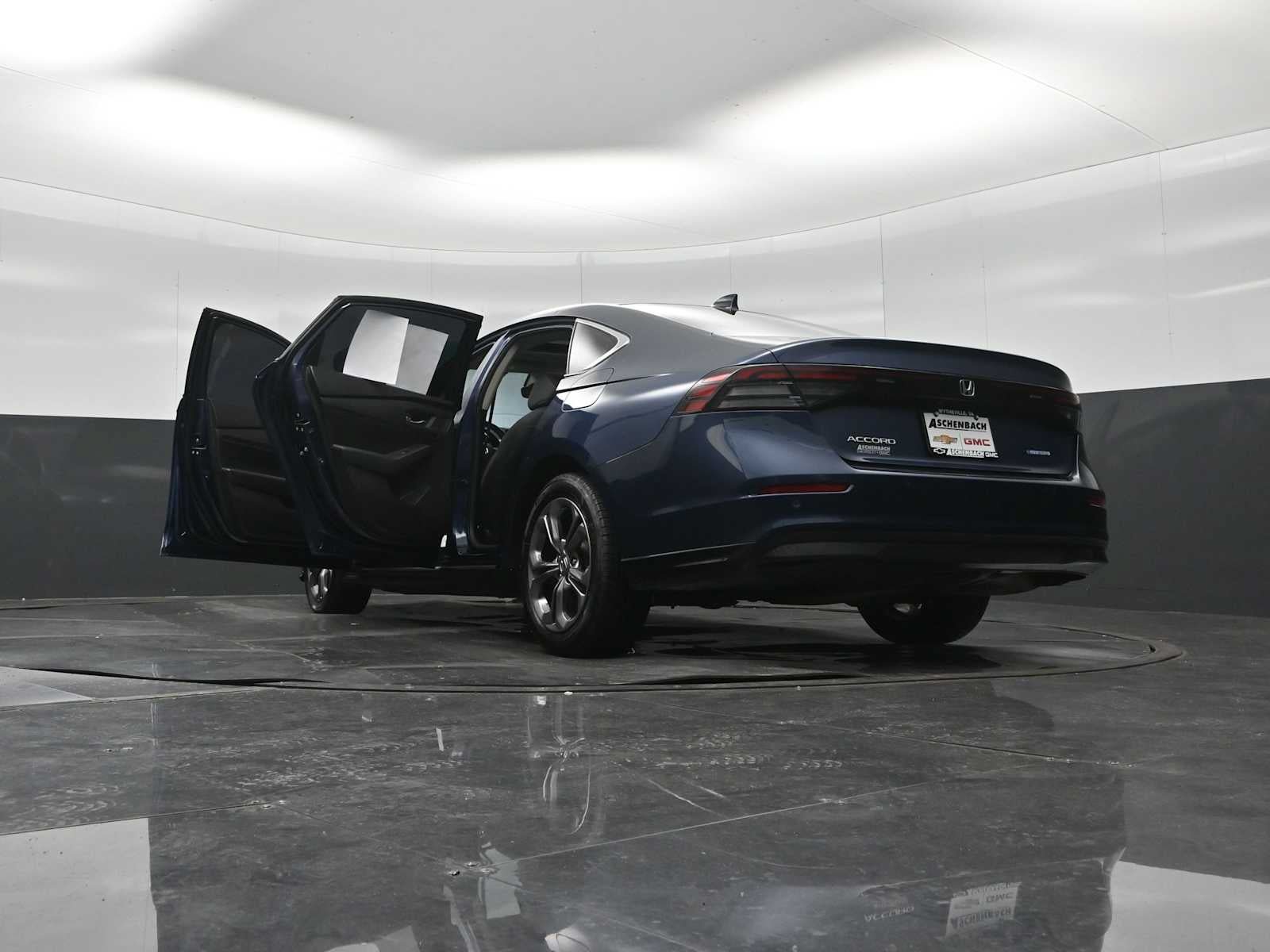 Used 2023 Honda Accord EX-L image 31
