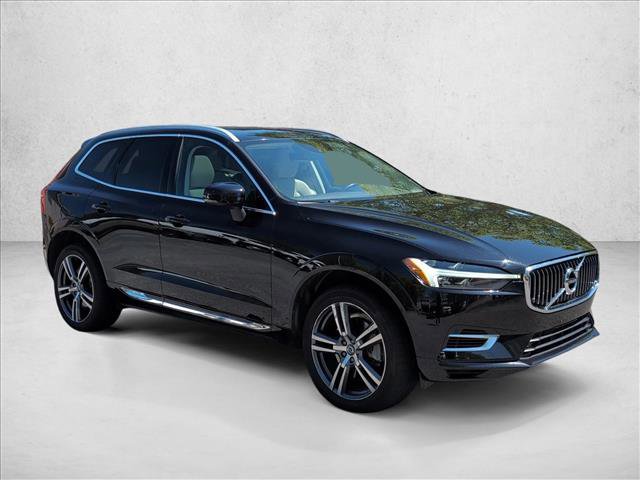 Used 2021 Volvo XC60 T8 Inscription Expression w/ Climate Package image 3