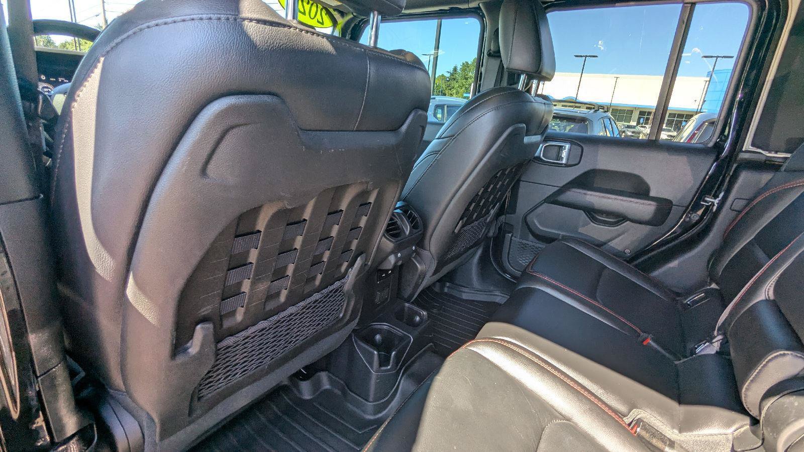 Used 2020 Jeep Gladiator Rubicon w/ Advanced Safety Group AWD/4WD image 13
