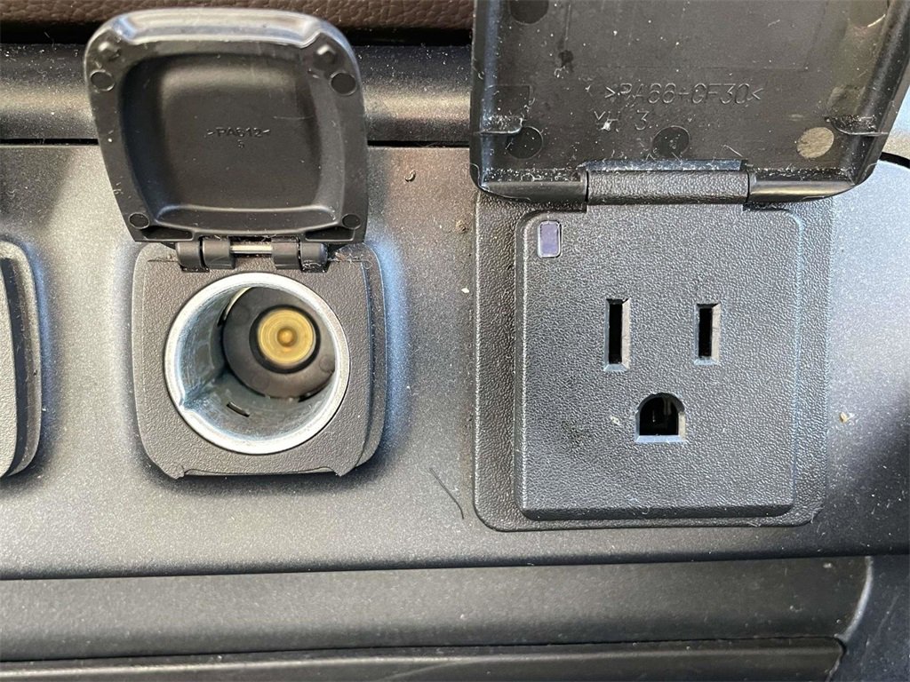 Used 2018 Chevrolet Silverado 1500 LT w/ All Star Edition image 23