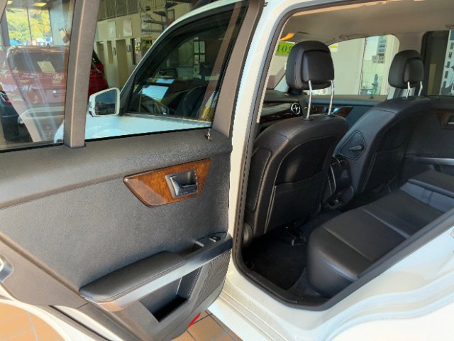 Used 2015 Mercedes-Benz GLK 350 2WD image 23