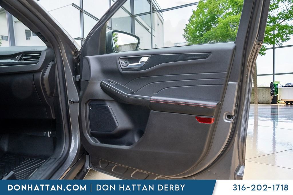 Used 2024 Ford Escape ST-Line Select w/ Tech Pack #1 AWD/4WD image 23