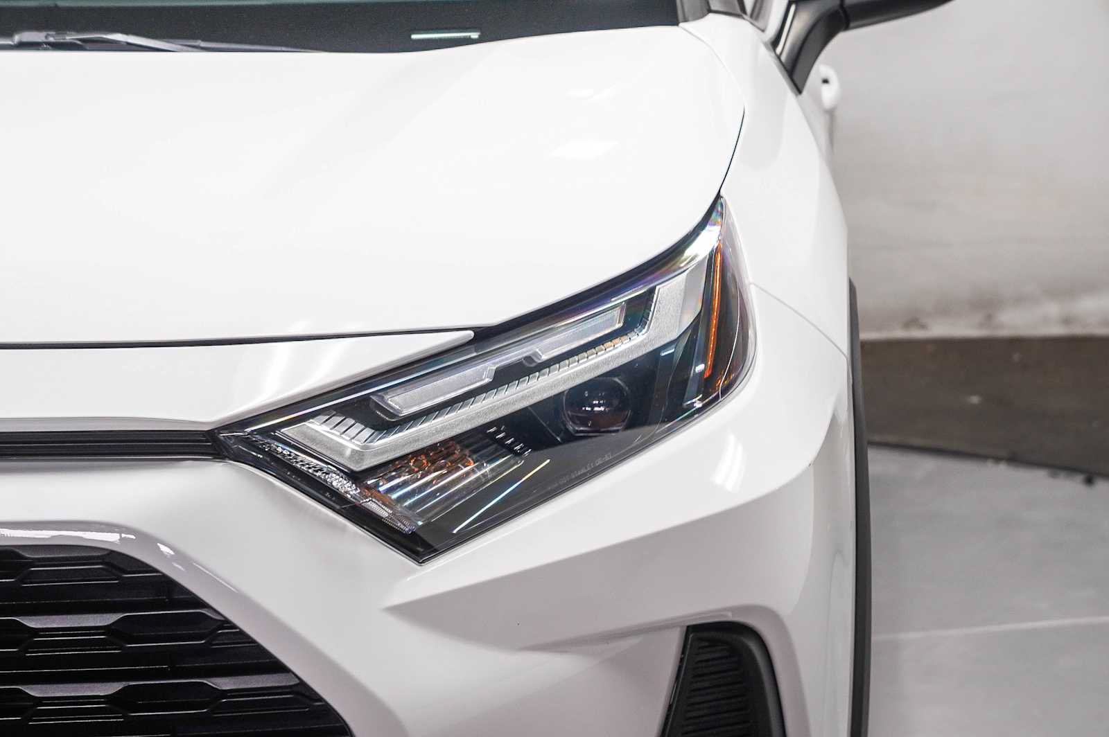 Certified 2023 Toyota RAV4 XLE w/ Convenience Package FWD image 7