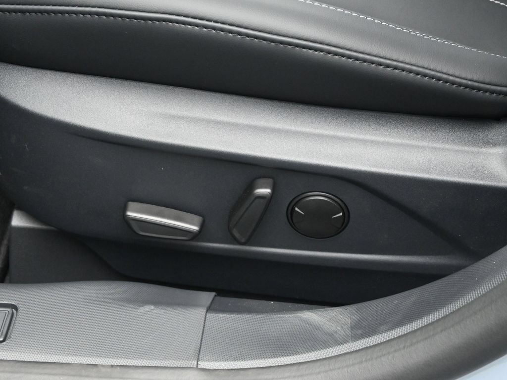 New 2026 Ford Mustang Mach-E Select RWD image 9