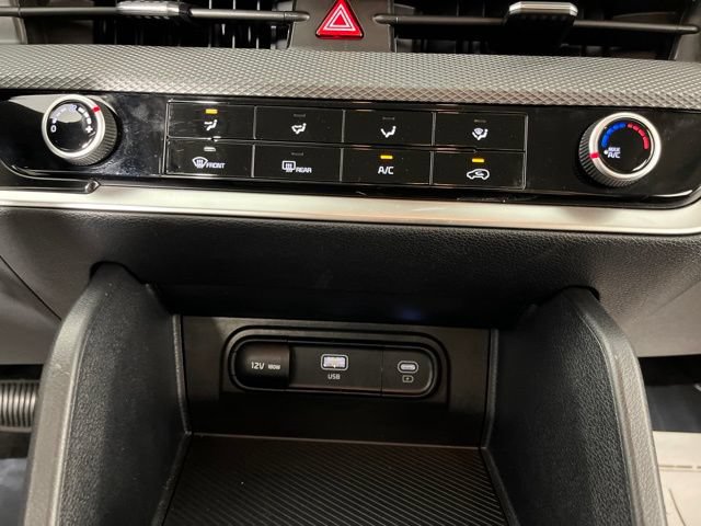 Used 2023 Kia Sportage LX FWD image 28