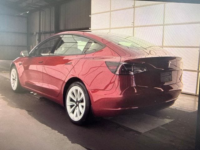 Used 2023 Tesla Model 3 Standard Range RWD image 4
