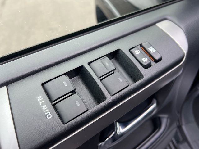Used 2024 Toyota 4Runner SR5 image 30