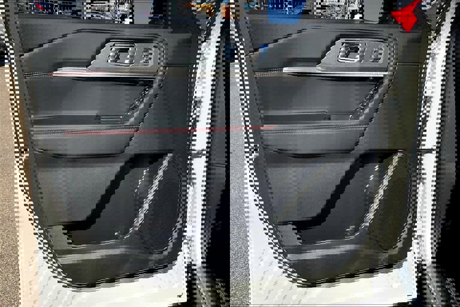 New 2026 Ford Explorer ST-Line w/ ST-Line Street Pack image 10