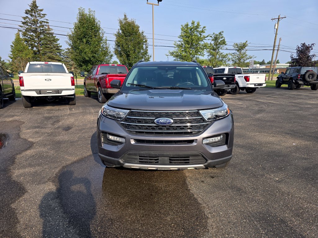 Certified 2023 Ford Explorer XLT w/ Equipment Group 202A AWD/4WD image 8