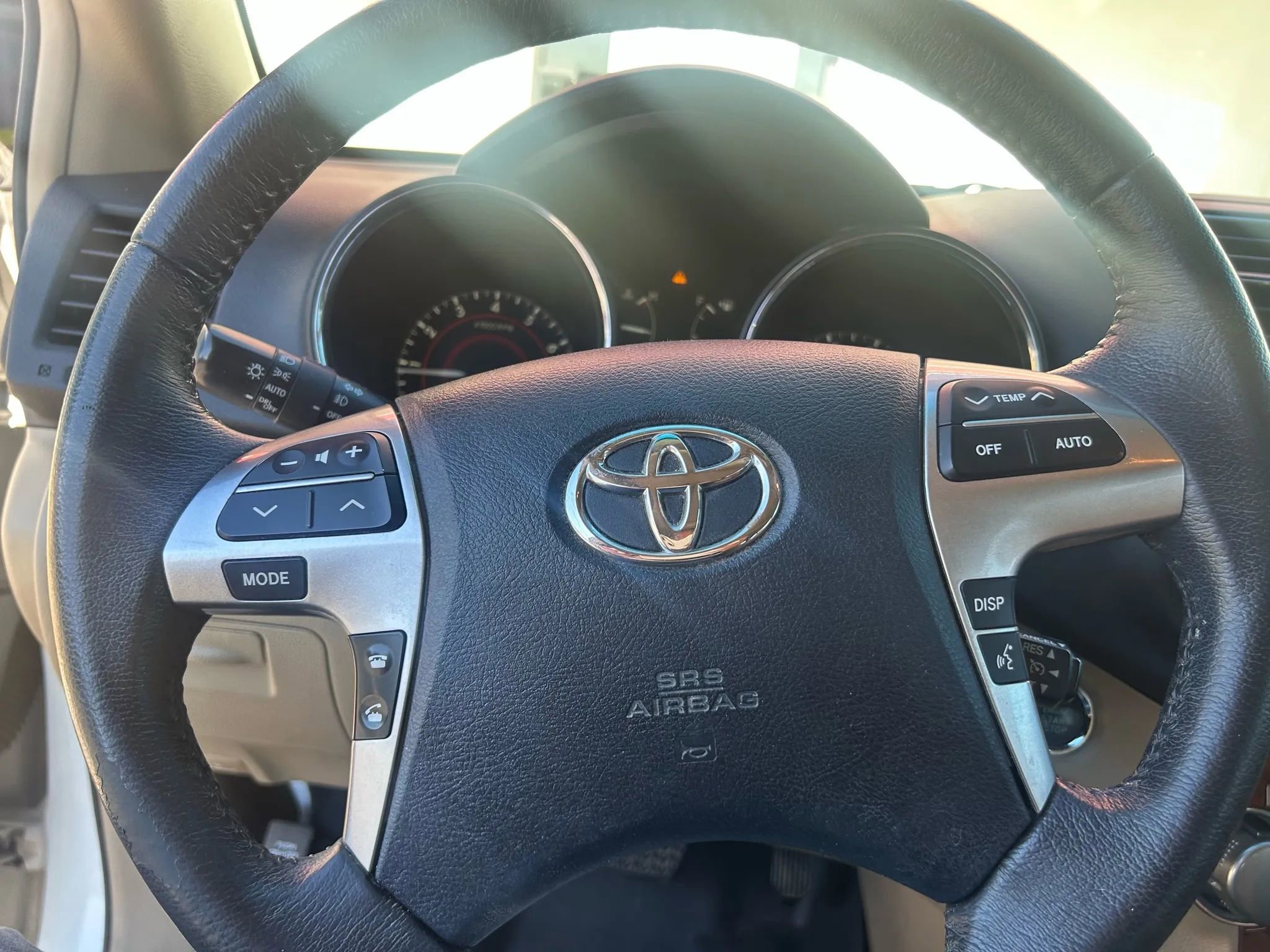 Used 2012 Toyota Highlander Limited image 15