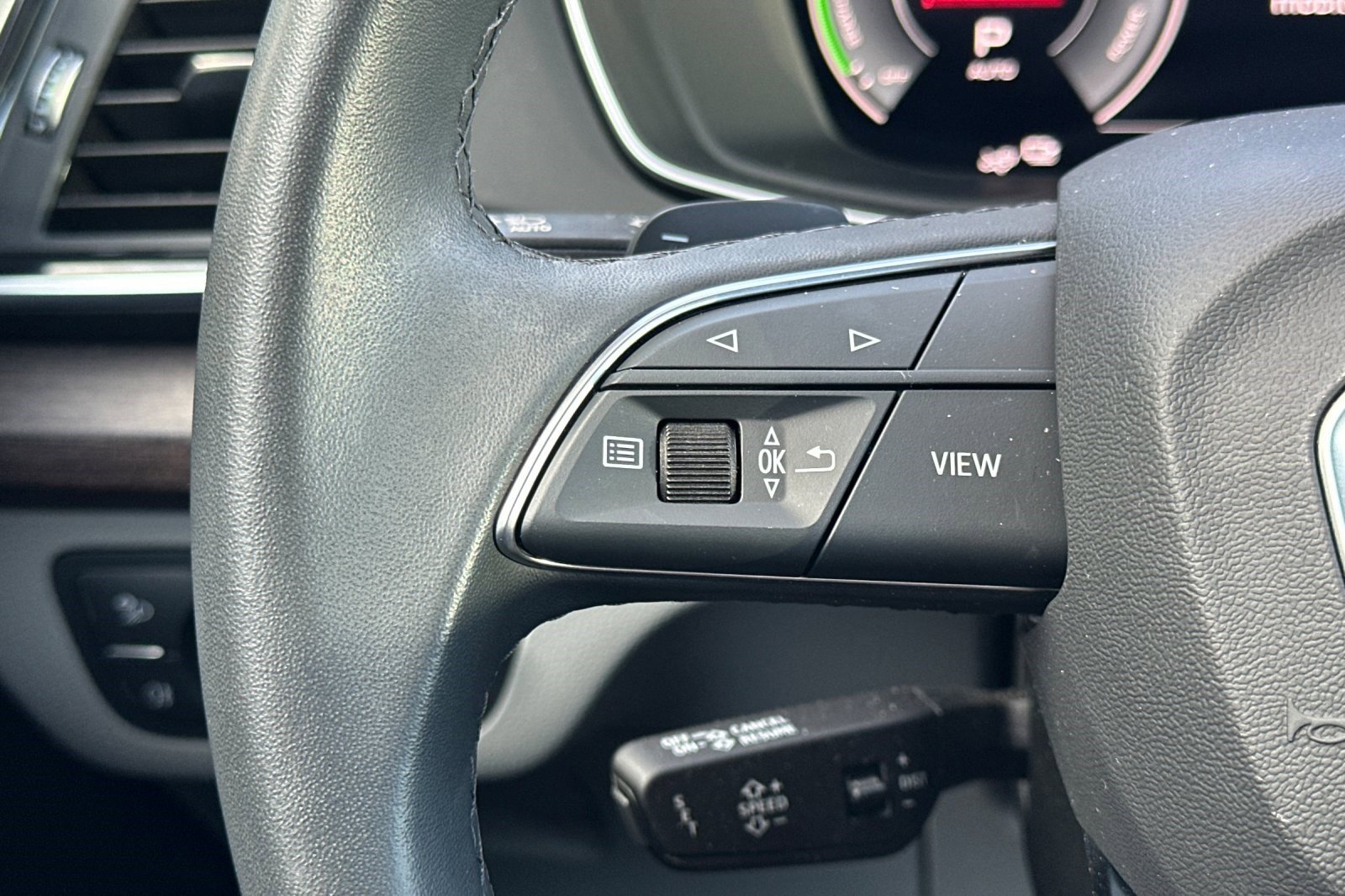 Used 2022 Audi Q5 e Prestige w/ Prestige Package image 30