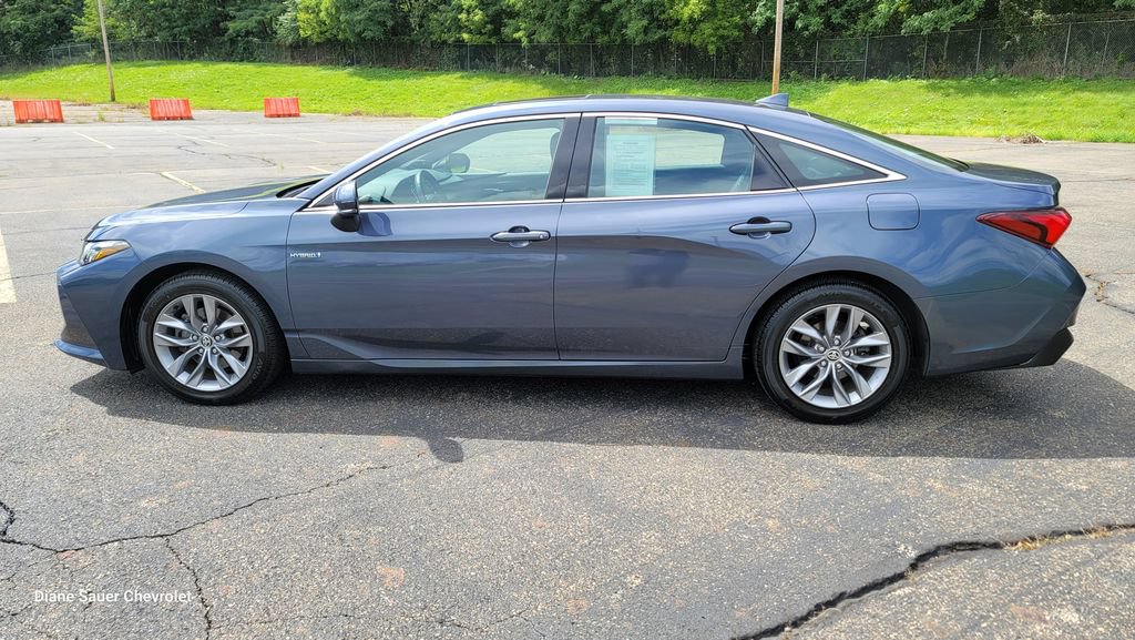 Used 2020 Toyota Avalon XLE w/ Moonroof Package FWD image 7