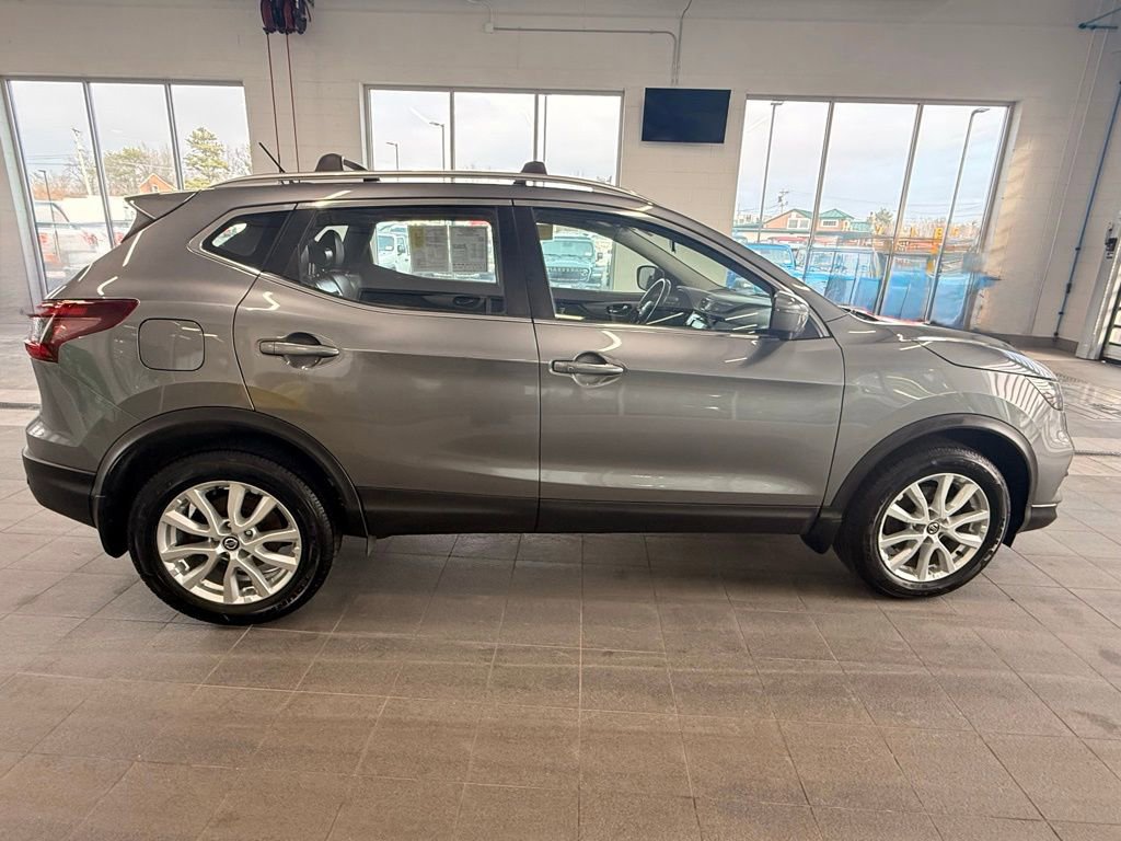 Used 2020 Nissan Rogue Sport SV w/ Technology Package image 8