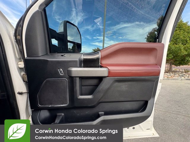 Used 2018 Ford F150 Platinum w/ Technology Package AWD/4WD image 31