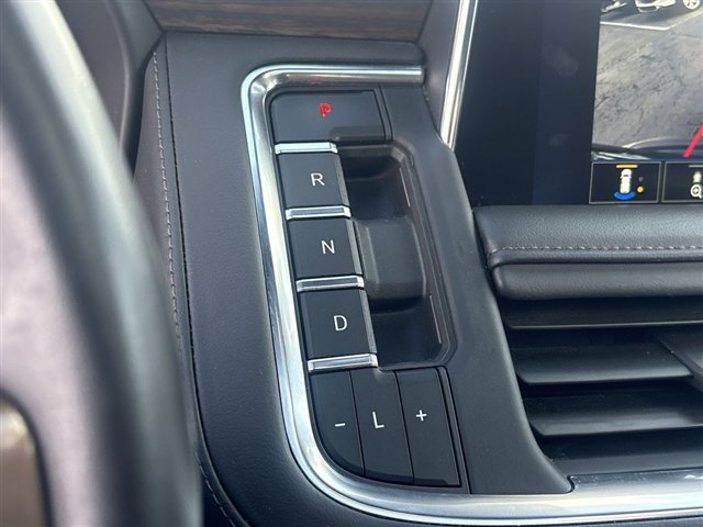 Certified 2023 Chevrolet Tahoe High Country AWD/4WD image 16