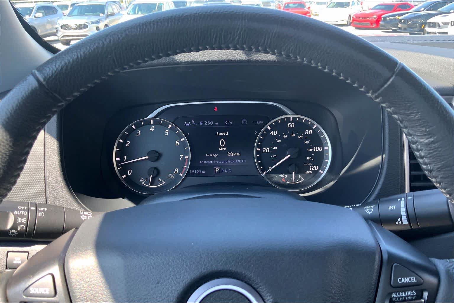 Used 2022 Nissan Frontier SV w/ Technology Package RWD image 26