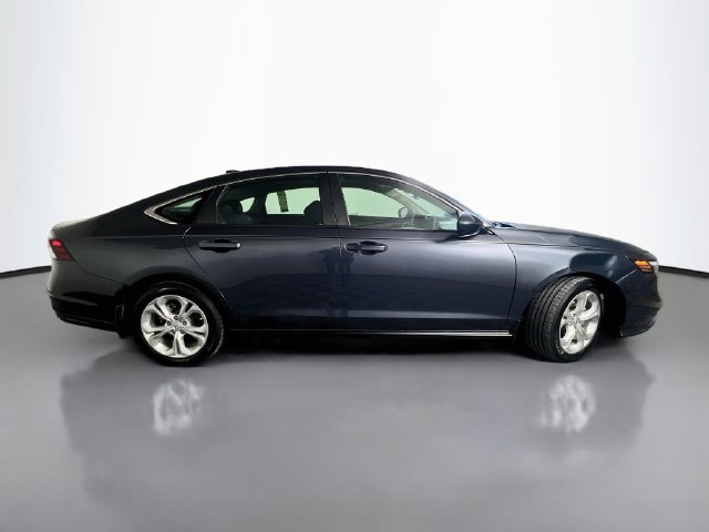 Used 2023 Honda Accord LX image 9