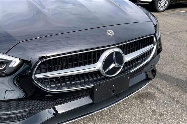 Used 2025 Mercedes-Benz C 300 4MATIC Sedan image 27