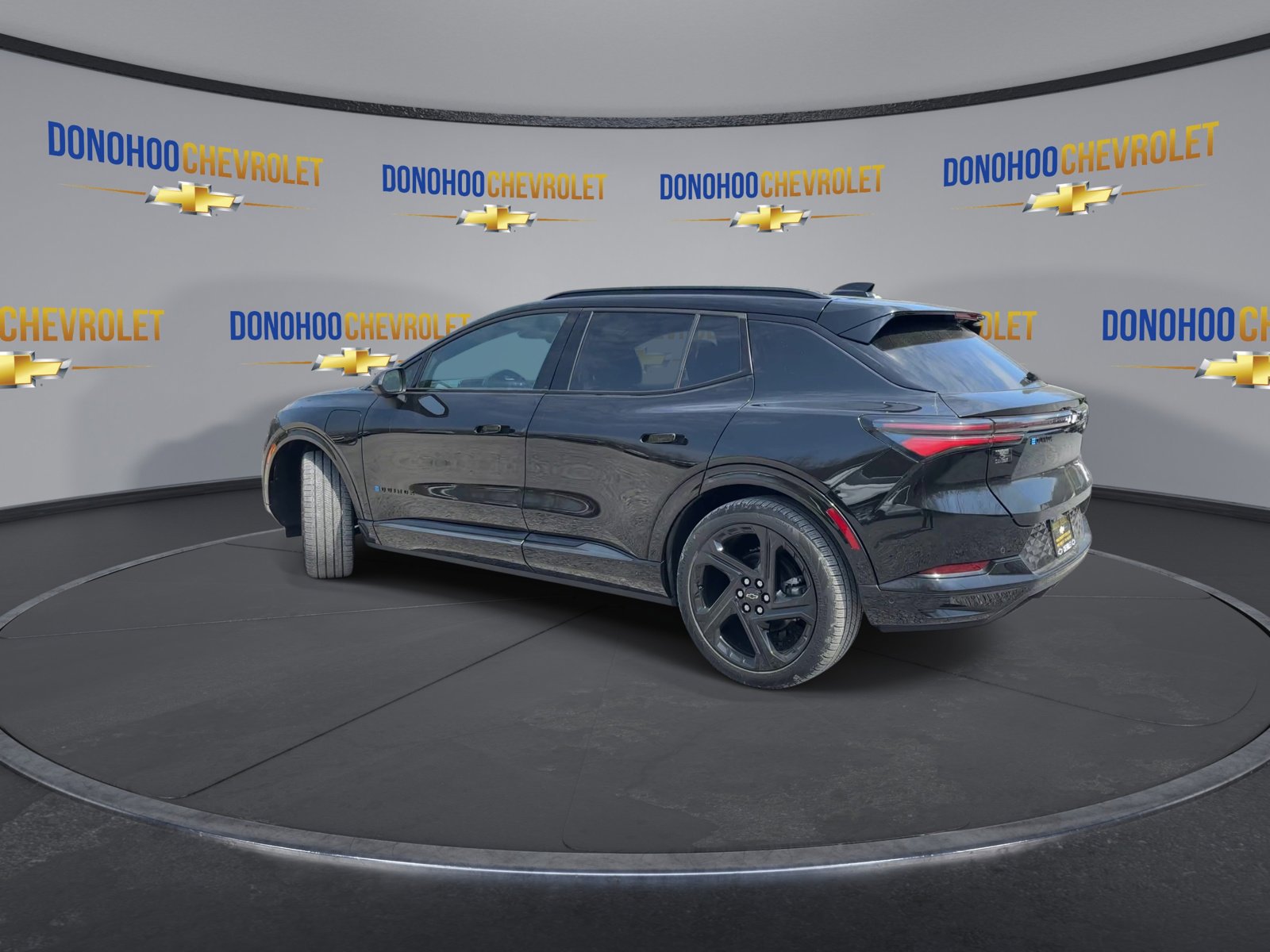 Used 2024 Chevrolet Equinox EV RS image 9