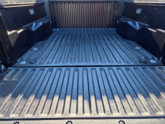 Used 2025 Toyota Tacoma TRD Off-Road AWD/4WD image 17