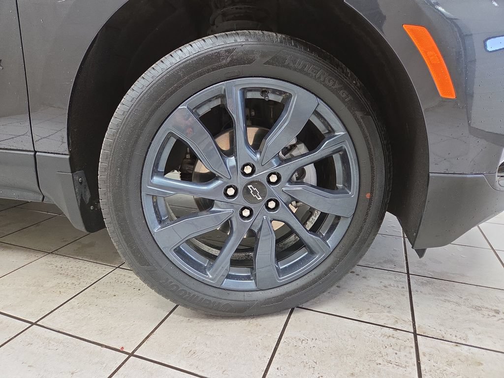 Certified 2023 Chevrolet Equinox RS AWD/4WD image 8