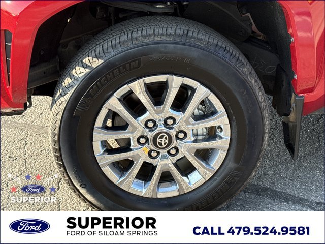 Used 2025 Toyota Tacoma Limited AWD/4WD image 17