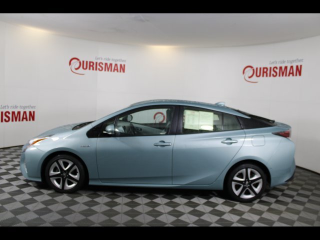 Used 2016 Toyota Prius Four Touring w/ Premium Convenience Package FWD image 4