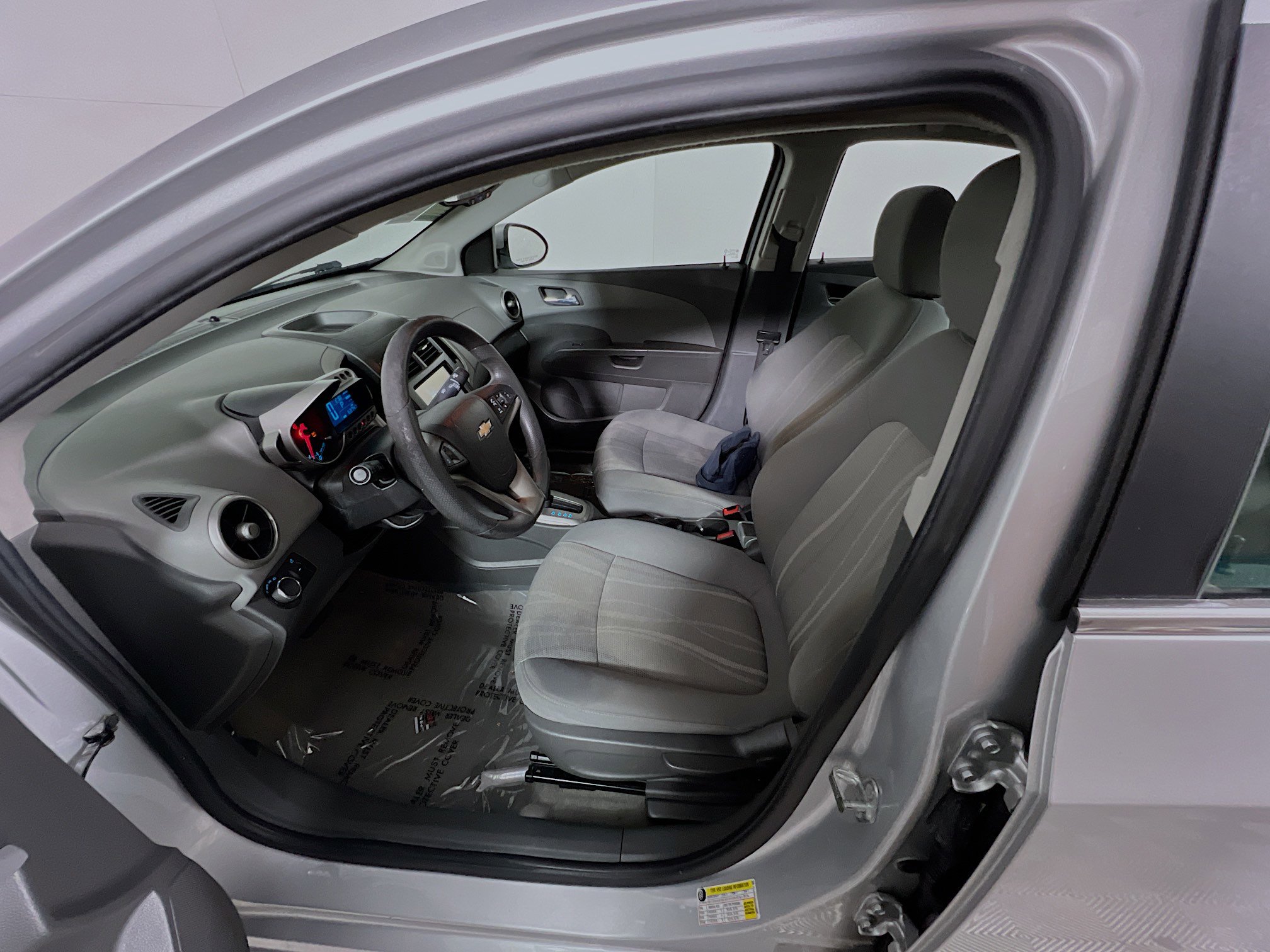 Used 2016 Chevrolet Sonic LT image 15