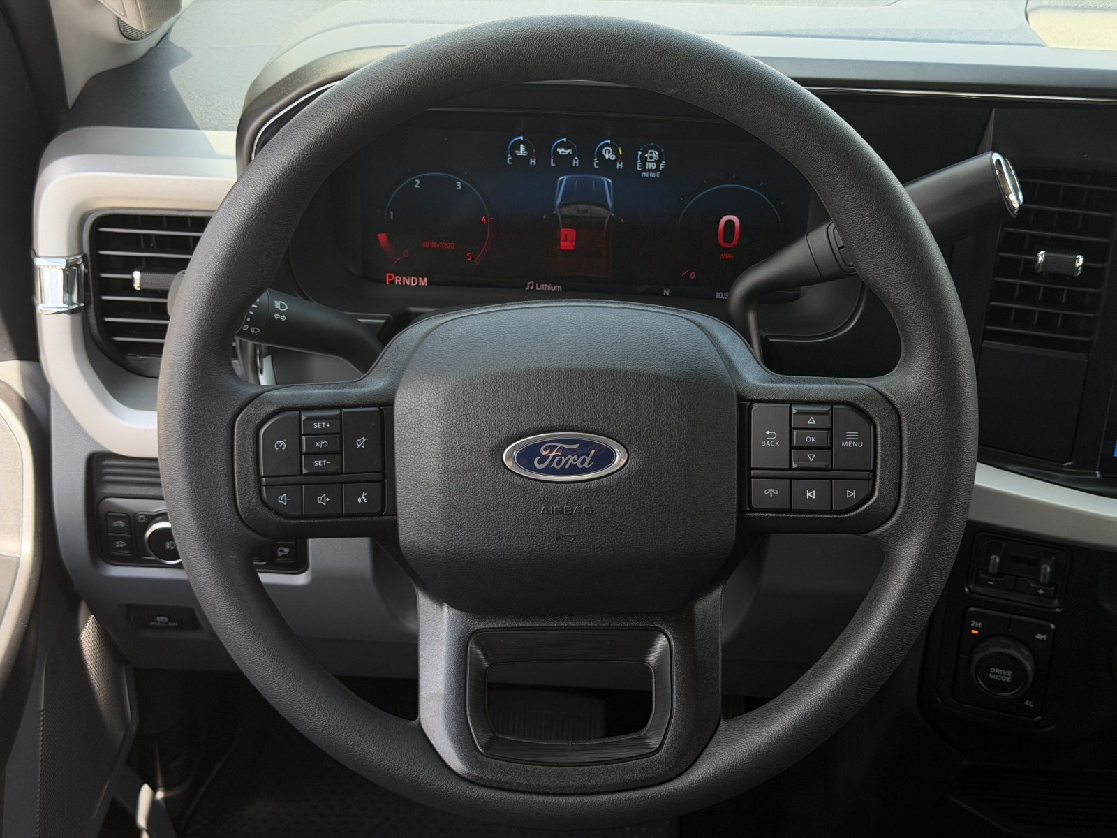 New 2026 Ford F350 XLT w/ XLT Premium Package AWD/4WD image 14