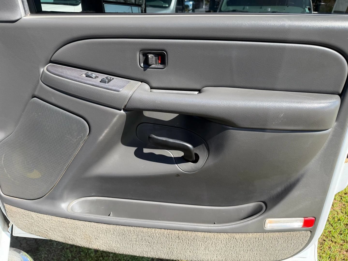 Used 2004 Chevrolet Silverado 3500 4x4 Crew Cab w/ Heavy-Duty Power Package image 20