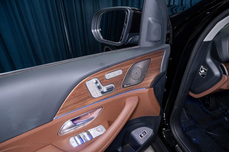 New 2026 Mercedes-Benz GLS 450 4MATIC image 12