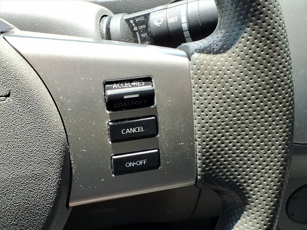 Used 2021 Nissan Frontier SV w/ Midnight Edition Floor Mats RWD image 13