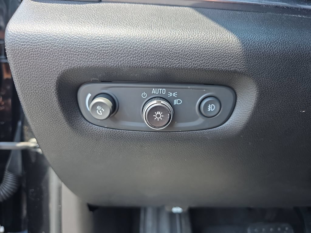 Used 2018 Chevrolet Traverse RS FWD image 20