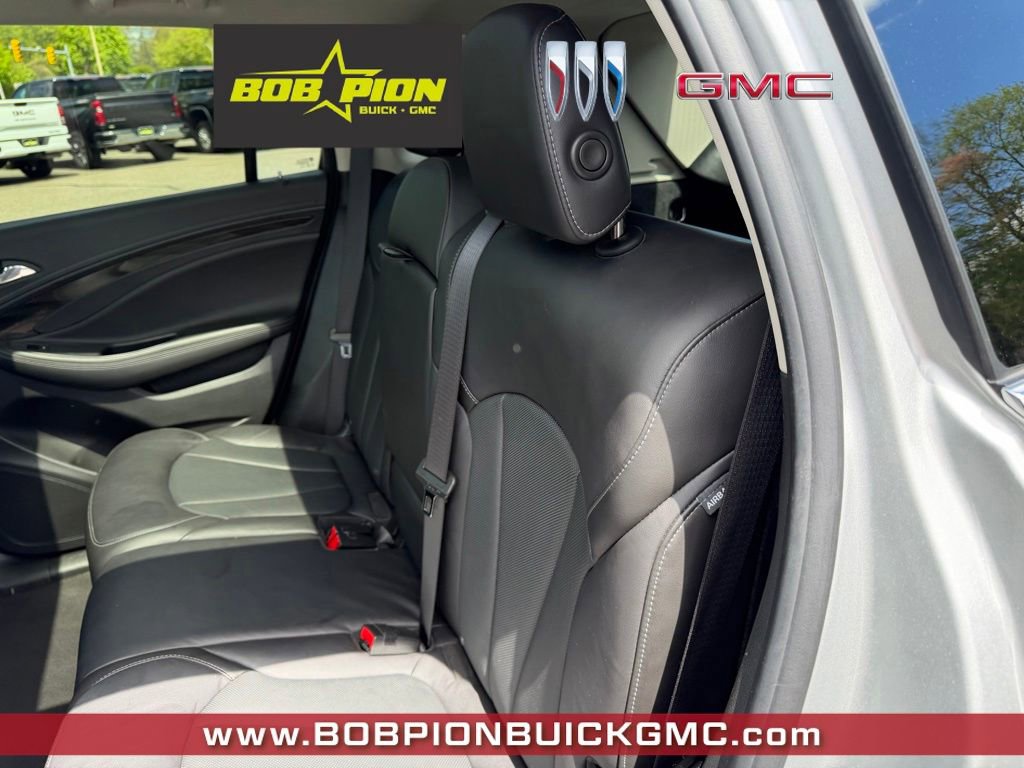 Used 2019 Buick Envision Essence w/ LPO, Cargo Package AWD/4WD image 8